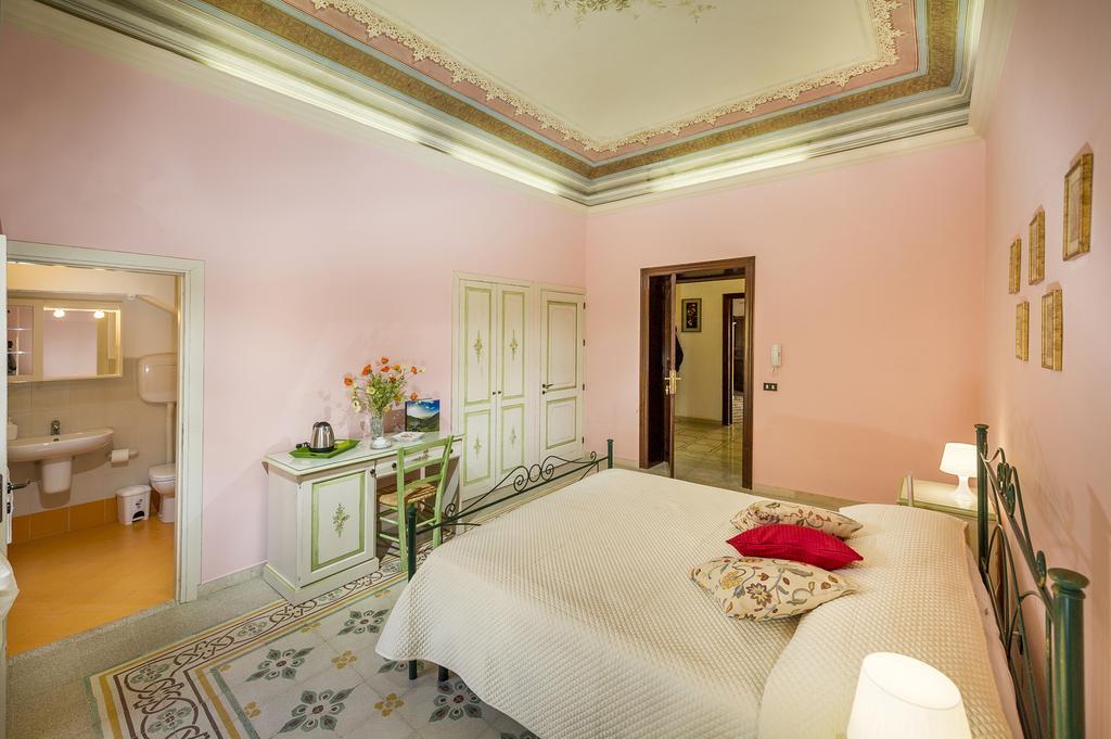 Hotel Agli Affreschi Castellammare del Golfo Esterno foto